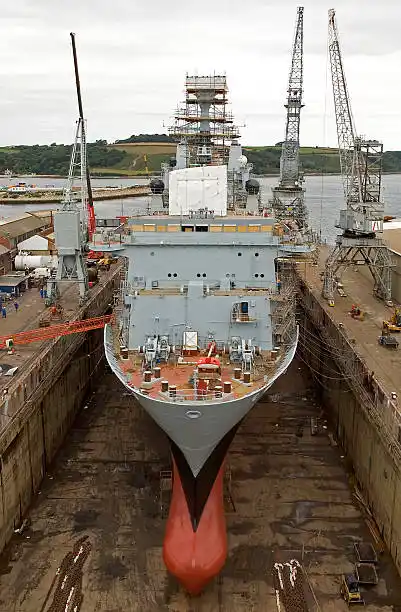 FLOATING DOCK